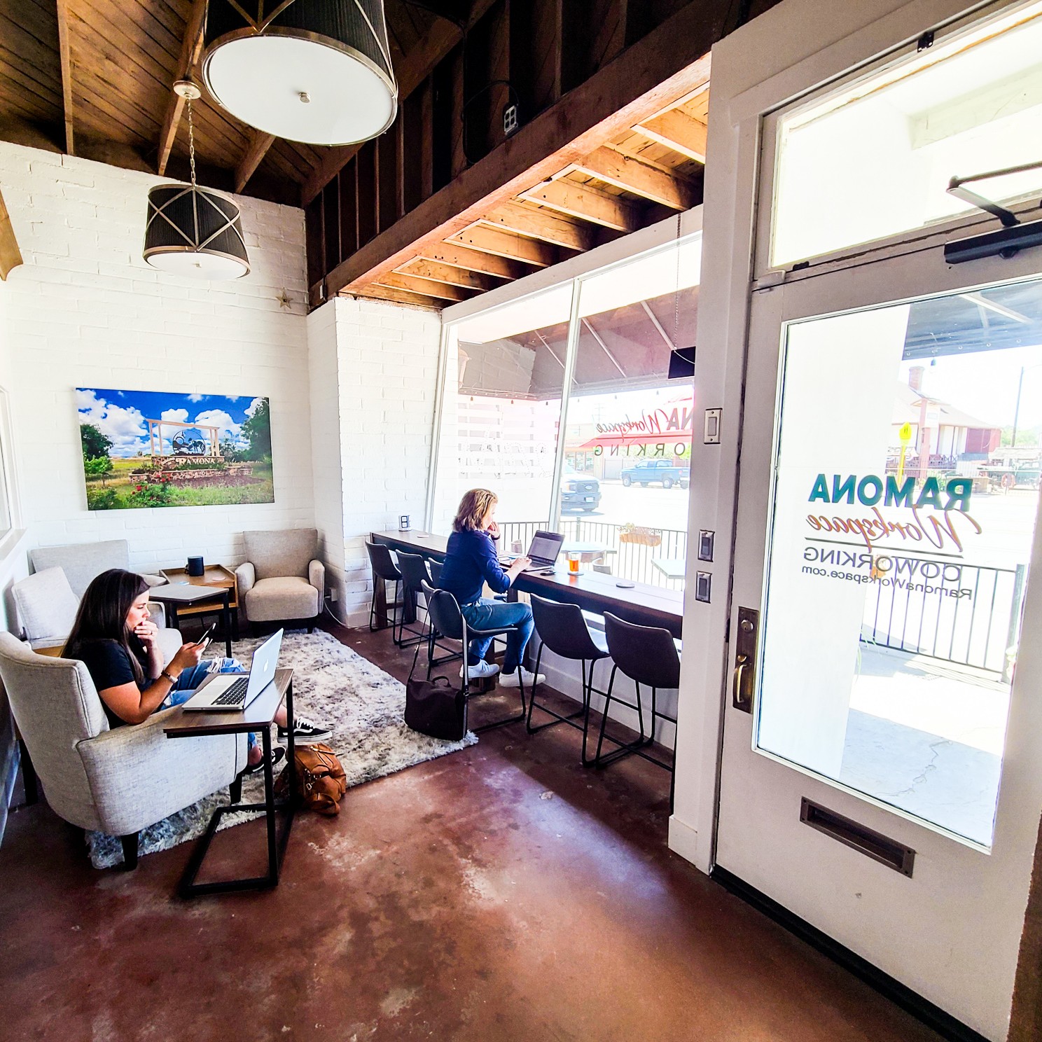Flexible Lounge Membership Ramona Workspace
